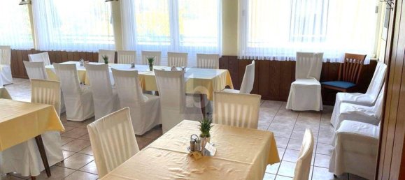 Casa de 10 divisões em Neunkirchen, Austria N.º 233811 2