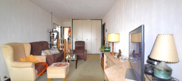 Квартира с 2 спальнями в Вильнёв-ла-Гаренн, Франция № 327489 5