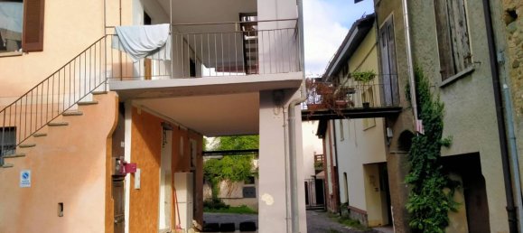 2 rooms Apartment in Castronno, Italy No. 167690 2