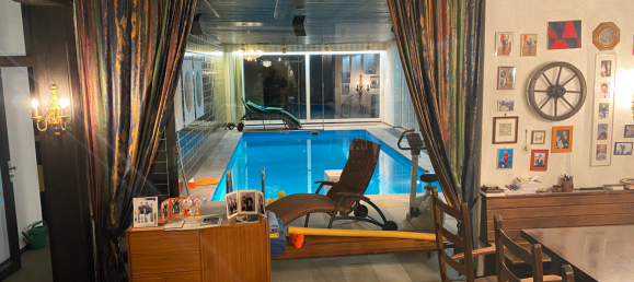 8 rooms Villa in Nuremberg, Germany No. 232242 3