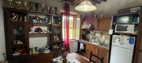 4 rooms Apartment in Siena, Italy No. 110837 3