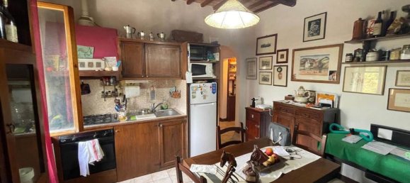 4 rooms Apartment in Siena, Italy No. 110837 7