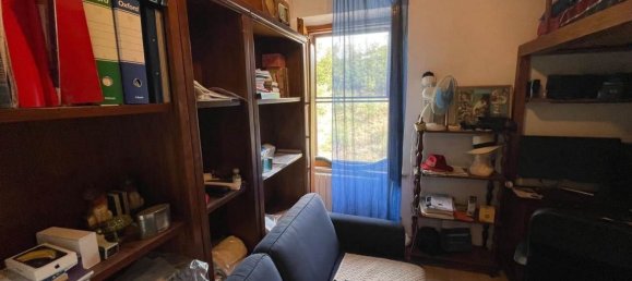 4 rooms Apartment in Siena, Italy No. 110837 26