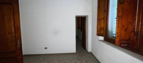 11 rooms House in Santa Croce sull'Arno, Italy No. 85578 21