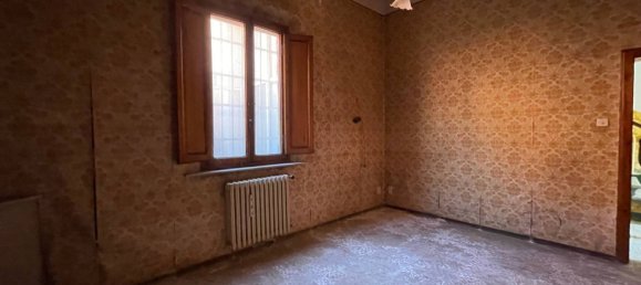 11 rooms House in Santa Croce sull'Arno, Italy No. 85578 13