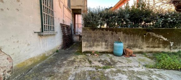 11 rooms House in Santa Croce sull'Arno, Italy No. 85578 37