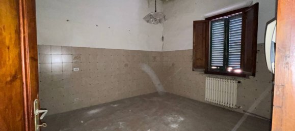 11 rooms House in Santa Croce sull'Arno, Italy No. 85578 27