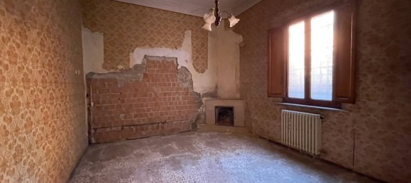 11 rooms House in Santa Croce sull'Arno, Italy No. 85578 12