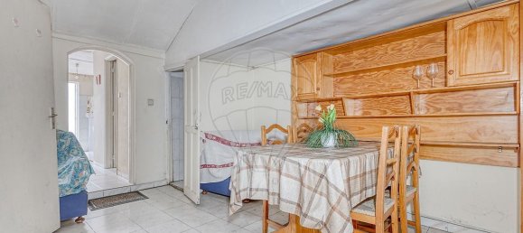 344m² Building in Porto, Portugal No. 52668 27