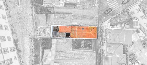 344m² Building in Porto, Portugal No. 52668 3