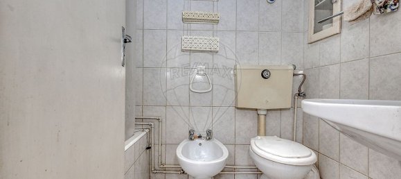 344m² Building in Porto, Portugal No. 52668 30