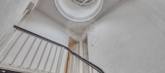 344m² Building in Porto, Portugal No. 52668 25