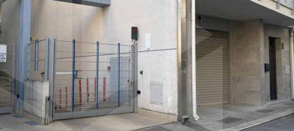 Garaje de 1 habitación en Noicattaro, Italy No. 26391 2