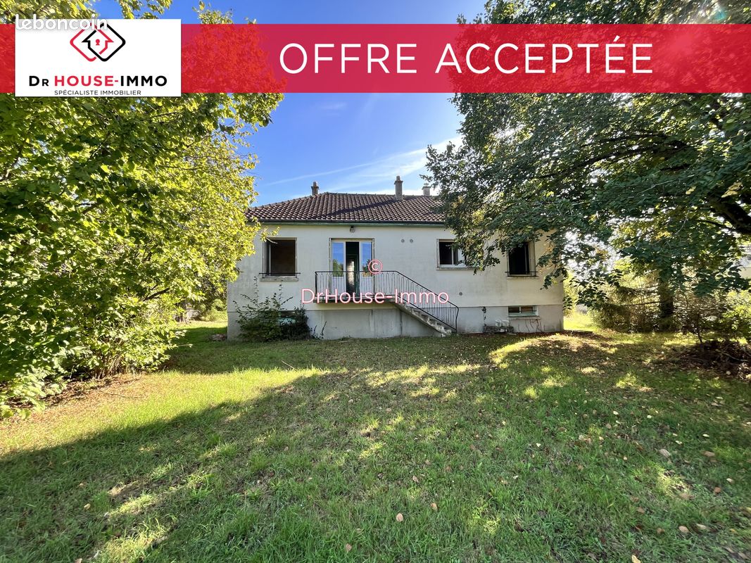 3 غرف نوم منزل في Le Poinconnet, France رقم 44498