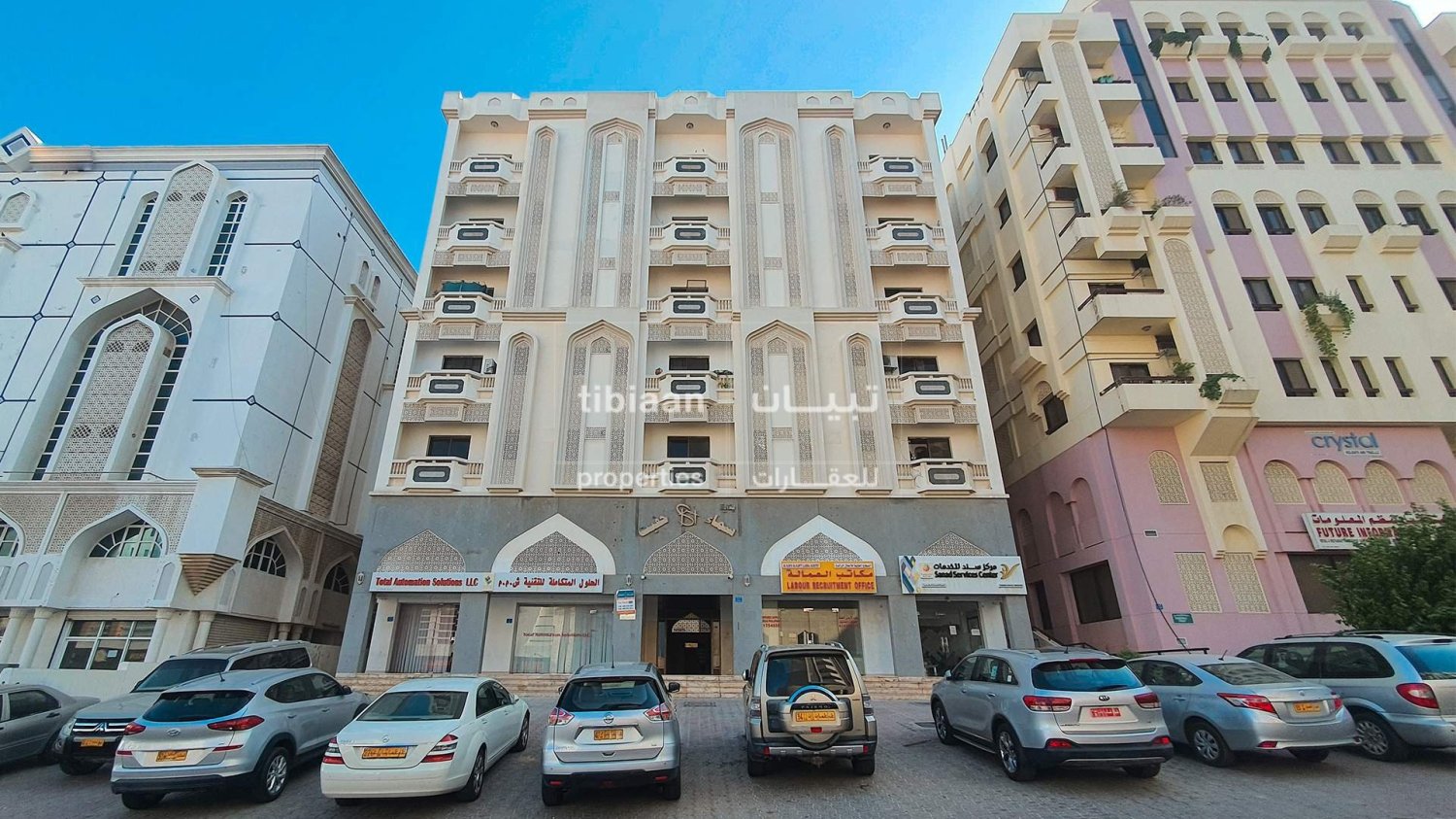 2 bedrooms Apartment in Al Khuwair, Oman No. 654