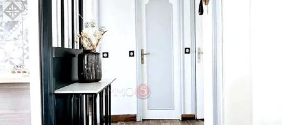 2 Schlafzimmer Wohnung in Les Pavillons-sous-Bois, France, Nr. 327197 4