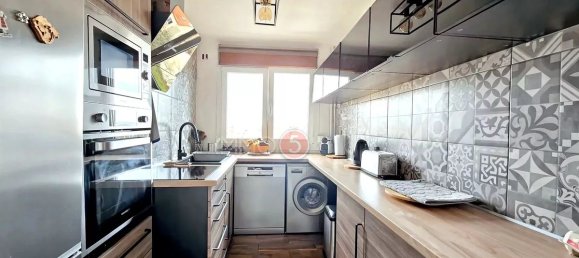 2 Schlafzimmer Wohnung in Les Pavillons-sous-Bois, France, Nr. 327197 5