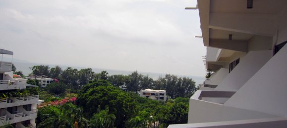 1 bedroom Condo in Pattaya, Thailand No. 1402 5