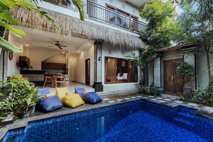 Вилла с 3 спальнями в Seminyak, Бадунг, Бали, Индонезия № 3522