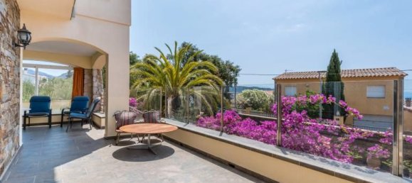 5 bedrooms House in Roses, Spain No. 146433 9