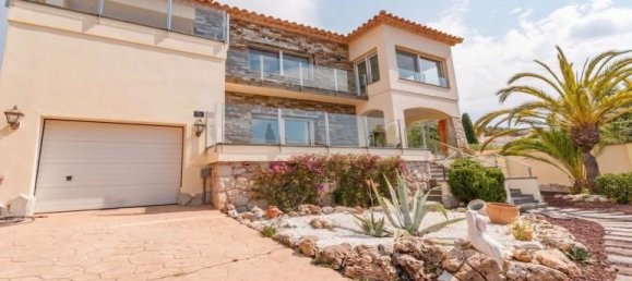 5 bedrooms House in Roses, Spain No. 146433 2