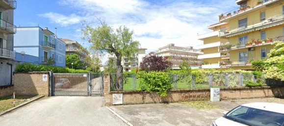 Квартира с 7 комнатами в Пескара, Италия № 238469 2