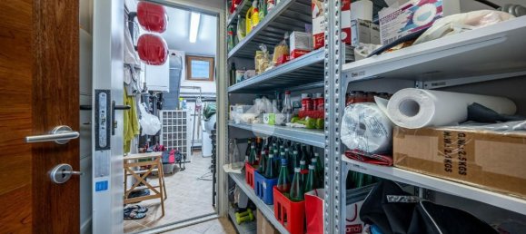 5 rooms House in Rome, Italy No. 48577 47