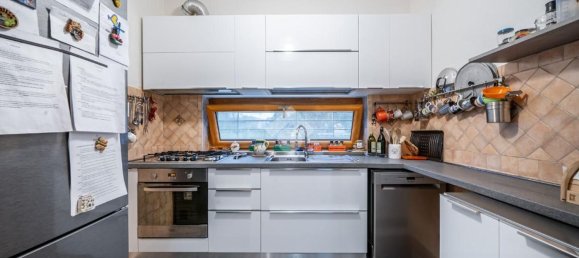 5 rooms House in Rome, Italy No. 48577 13