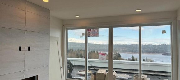 2 bedrooms Condo in British Columbia, Canada No. 187 4