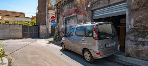 Imóvel comercial de 2 divisões em Catania, Italy N.º 57024 22