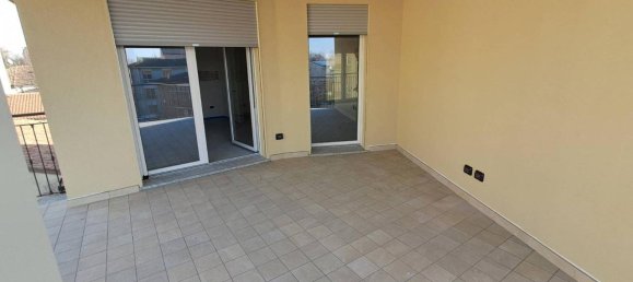 4 rooms Penthouse in Voghera, Italy No. 102469 4