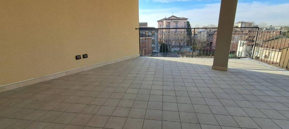 4 rooms Penthouse in Voghera, Italy No. 102469 3