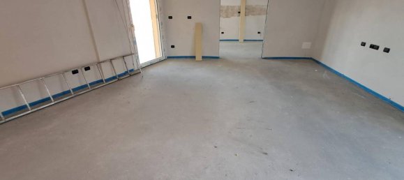 4 rooms Penthouse in Voghera, Italy No. 102469 10