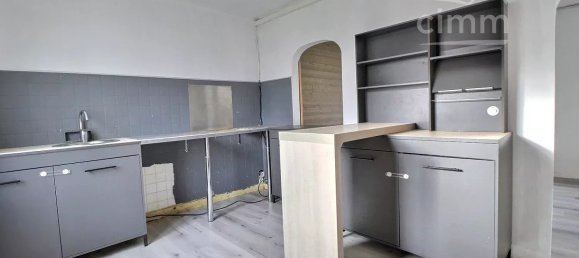 3 bedrooms House in Bourges, France No. 53689 4