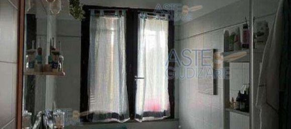 5 rooms Apartment in Pisa, Italy No. 37866 10