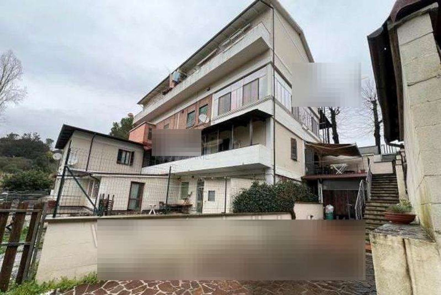 5 rooms Apartment in Pisa, Italy No. 37866