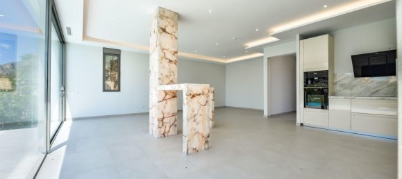 6 bedrooms Villa in Calpe, Spain No. 12132 5