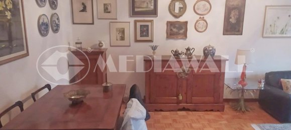 Apartamento de 3 dormitorios en Pordenone, Italy No. 281539 8