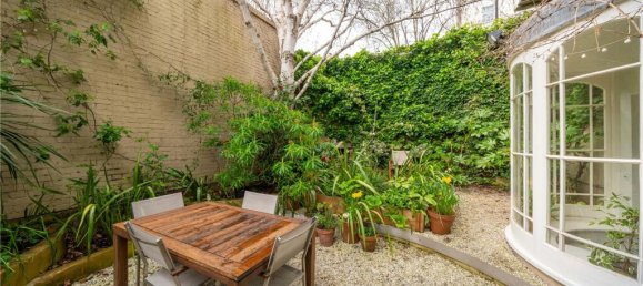 3 bedrooms Apartment in London, United Kingdom No. 12861 2