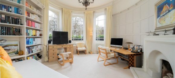 3 bedrooms Apartment in London, United Kingdom No. 12861 12