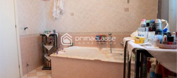 4-salle Appartement à Pozzallo, Italy No. 277811 17