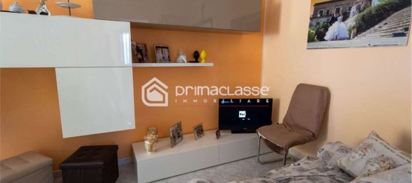 4-salle Appartement à Pozzallo, Italy No. 277811 3