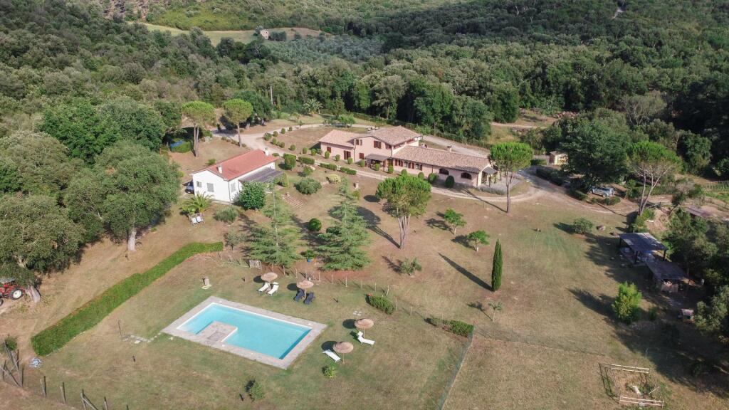 7 bedrooms House in Roccastrada, Italy No. 55817