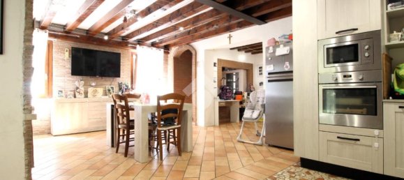 4 bedrooms House in Roncade, Italy No. 377653 5