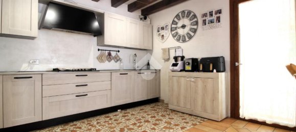 4 bedrooms House in Roncade, Italy No. 377653 7