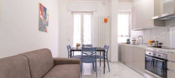 2 rooms Apartment in Milan, Italy No. 241990 2