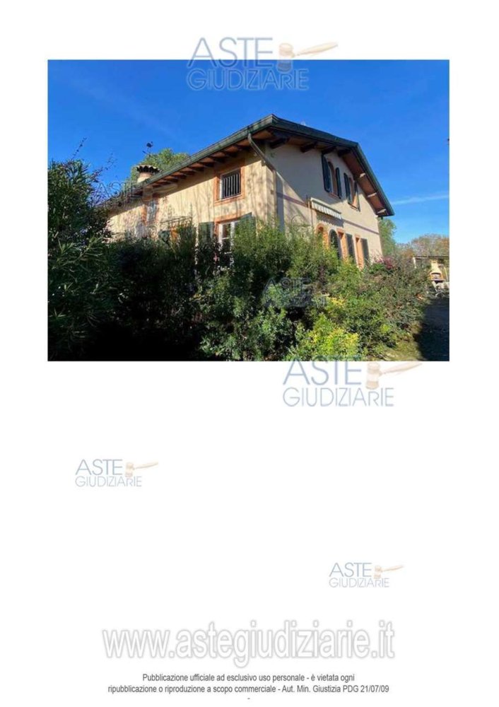 8 rooms House in Pietrasanta, Italy No. 39114