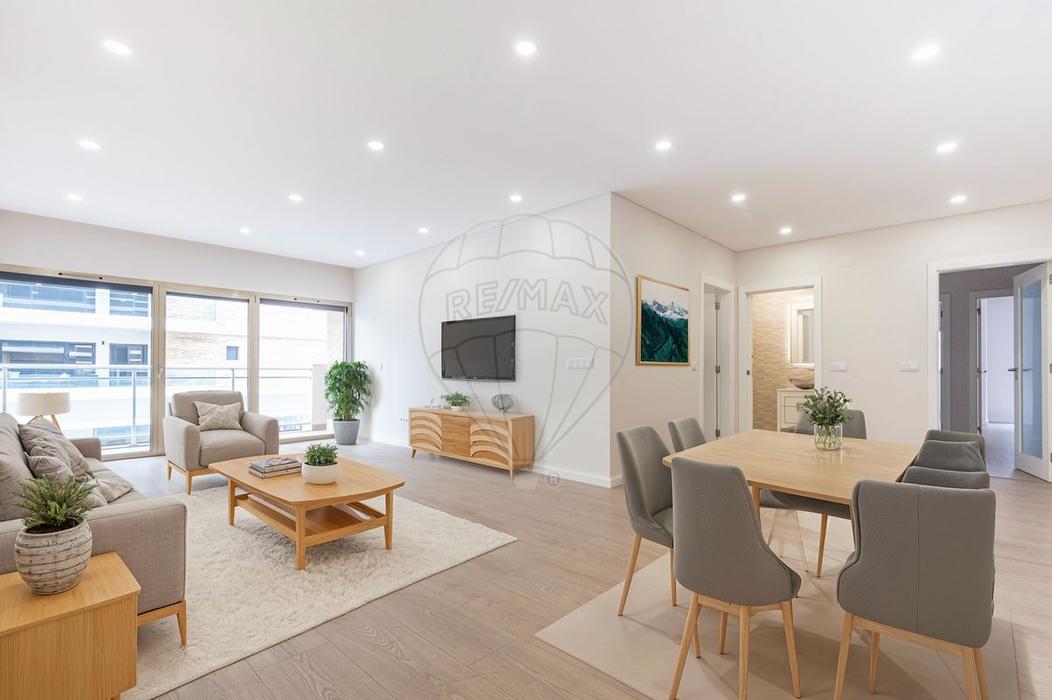 4 chambres Appartement à Loures, Portugal No. 65042