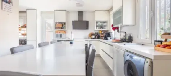 5 bedrooms House in Madrid, Spain No. 178856 13