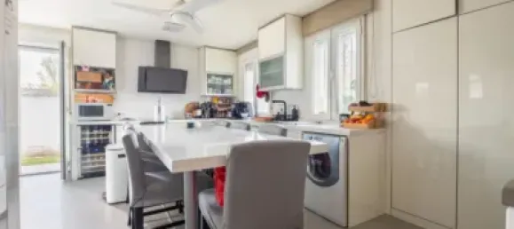 5 bedrooms House in Madrid, Spain No. 178856 12